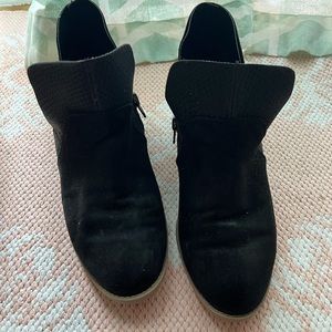 Black ankle booties